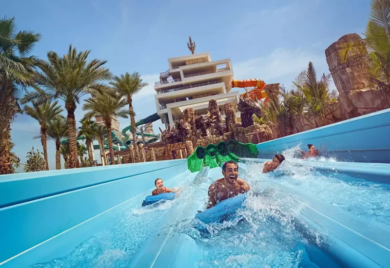 AQV-World-Trident-HydraRacer-GroupFriends-1