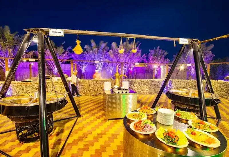 Luxury Desert Safari in Dubai with BBQ Dinner