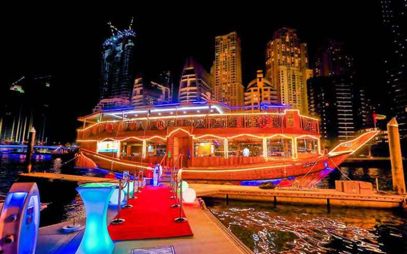 dubai-dhow-cruise-marina
